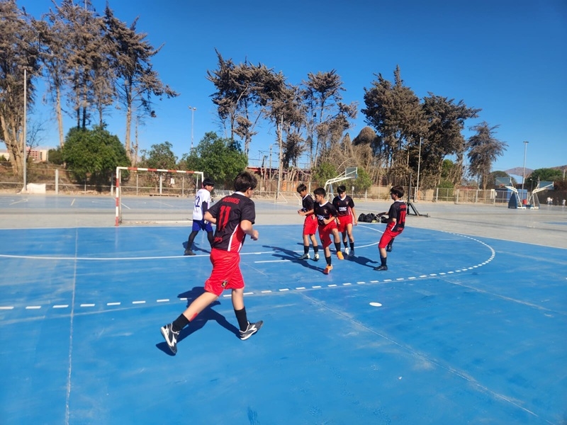 Selecci&oacute;n de F&uacute;tbol de la Escuela Industrial Salesianos triunf&oacute; frente al Colegio Estaci&oacute;n